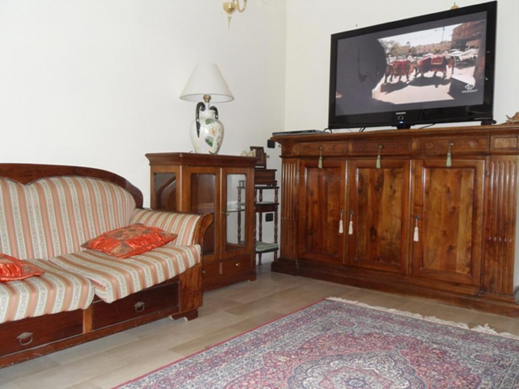 Hotel Ferrara Сан-Бенедетто-дель-Тронто Екстер'єр фото